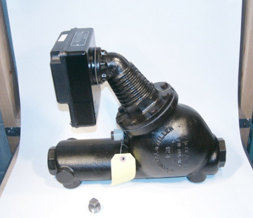 Picture of 157S-A_Combination Low Water Cut-Off and Pump Controller with Snap Acting SPDT Switch and Alternate Tappings (Part Number 173702)